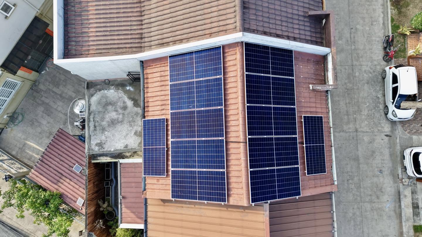 7.8kWp AIKO Solar Panels — Residential Hybrid Setup – Bayswater, Talisay City